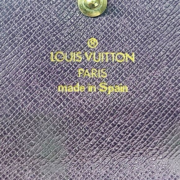 Louis Vuitton Epi Keys Case Wallet - Picture 6 of 8